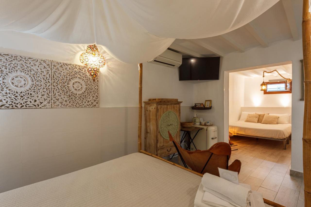 Quadruple Room Private Bathroom